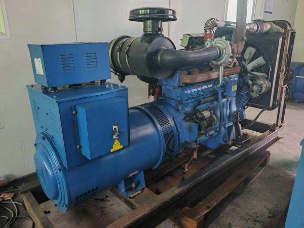 柞水100kW柴油发电机组使用多级机油有哪些优缺点？